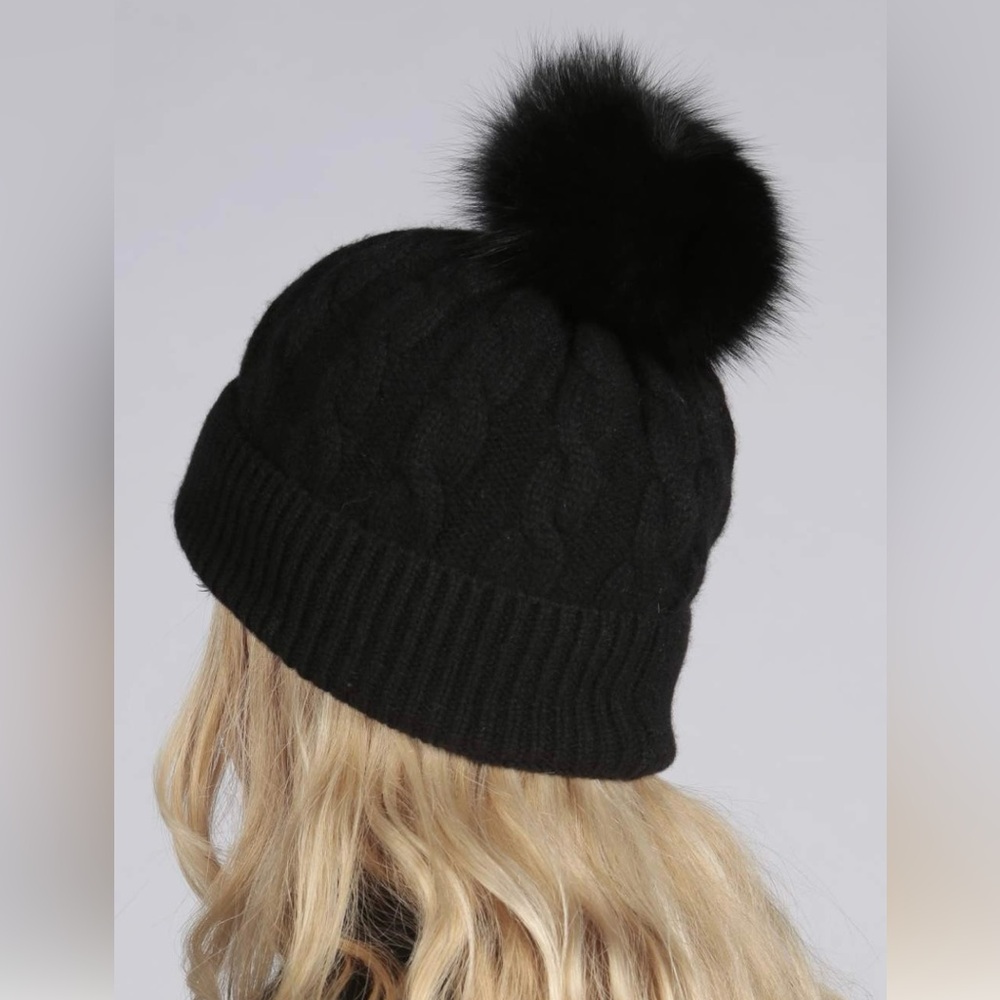 NWT - Brooks Brothers Cashmere-wool Blend Pom Beanie